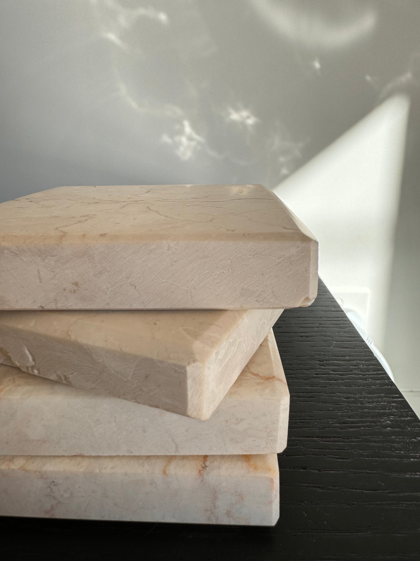 Nguri Marble Tub Basin